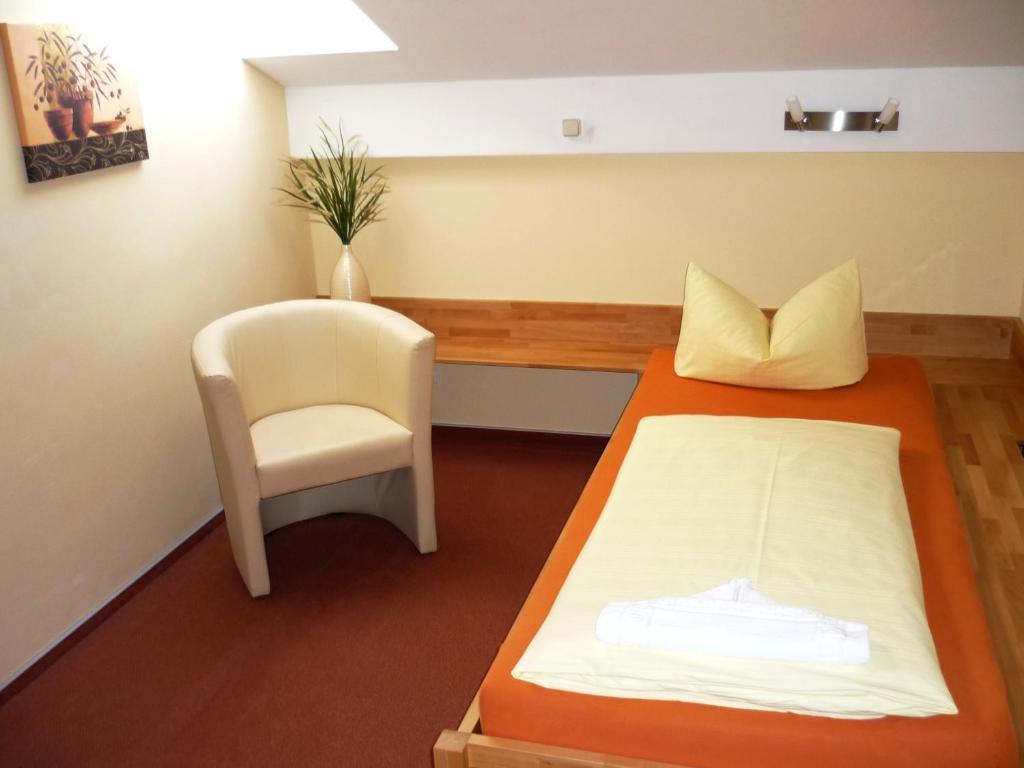 Pension Im Malerwinkel Kallmuenz Kallmünz Quarto foto